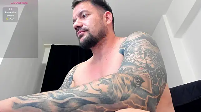 musclemonster31 Webcam show
