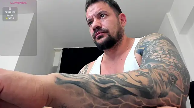 musclemonster31's Webcam Show