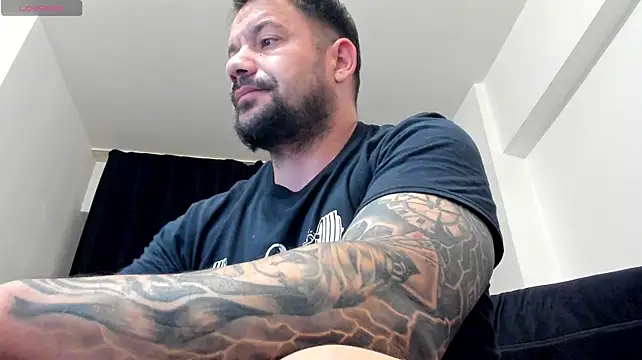 musclemonster31 Webcam show