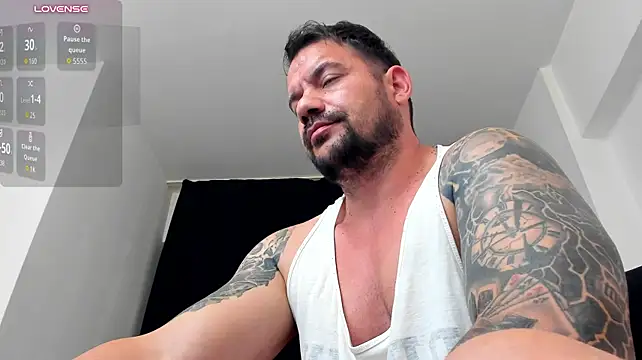 musclemonster31 – webcam-show