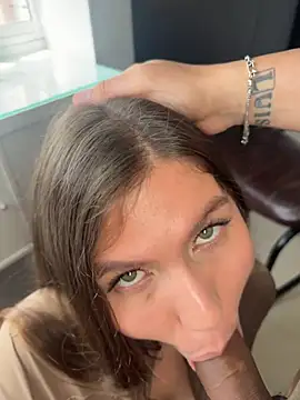 AmelieLaurent_ – Kamerová šou