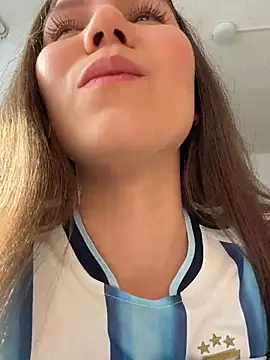 AmelieLaurent_ 在線直播表演