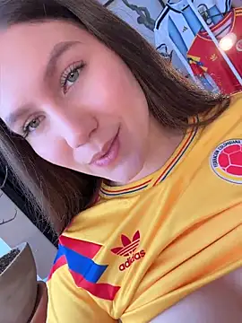 AmelieLaurent_'s Webcam Show