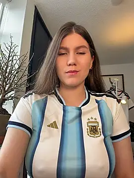 הופעת וובקאם של AmelieLaurent_