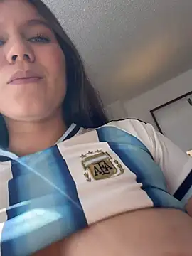 AmelieLaurent_ Show in webcam