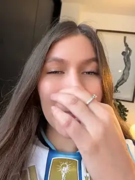 AmelieLaurent_'s Webcam Show