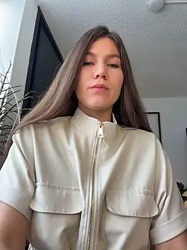 عرض كام AmelieLaurent_