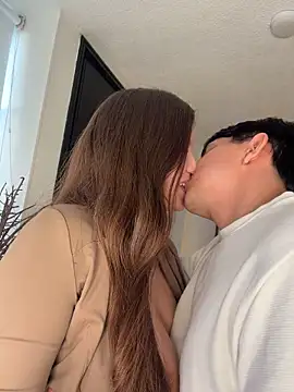 AmelieLaurent_ 在線直播表演