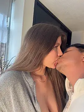 AmelieLaurent_ Chat XXX in diretta