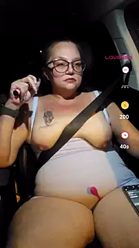 funluvinmama webkamerás műsora