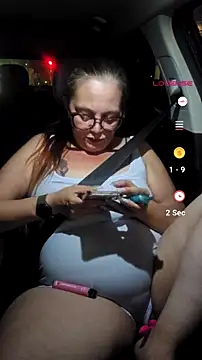 הופעת וובקאם של funluvinmama