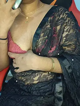 Malluivaniya's Live XXX Chat