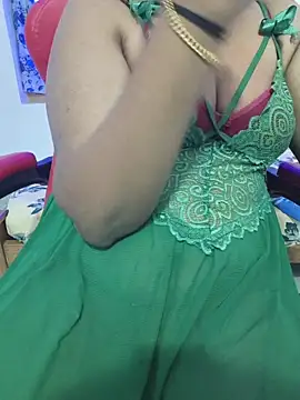 Malluivaniya's Live XXX Chat
