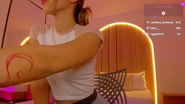 riley_sierra's Live XXX Chat