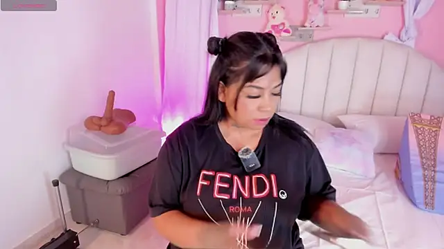 Živý XXX chat Emily_restrepo