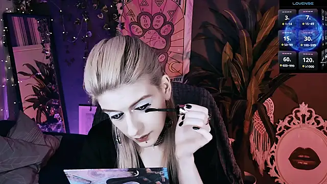 Noah_ElmerX Chat XXX in diretta