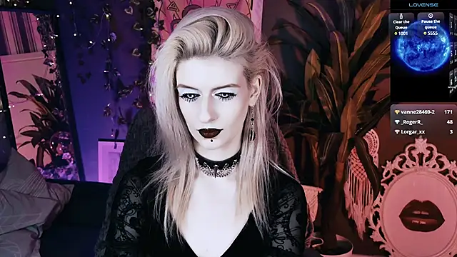 Noah_ElmerX Chat XXX in diretta
