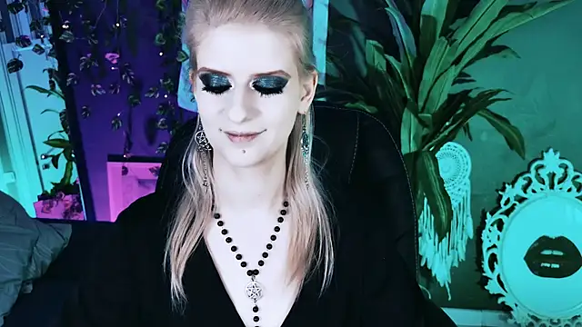 Noah_ElmerX Chat XXX in diretta