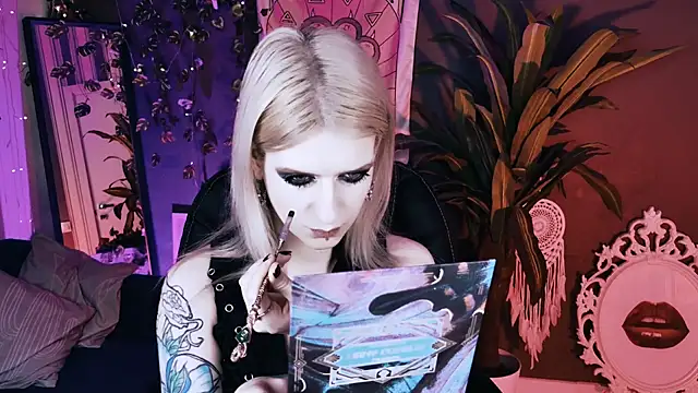 Noah_ElmerX's Live XXX Chat