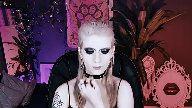 Chatroom XXX en direct de Noah_ElmerX