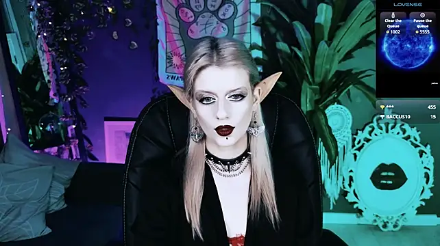 Noah_ElmerX Chat XXX in diretta
