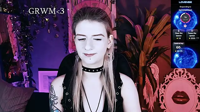 Noah_ElmerX Chat XXX in diretta
