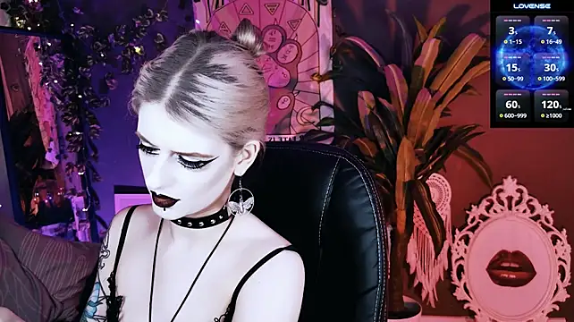 Noah_ElmerX Chat XXX in diretta