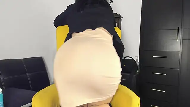 adriana71's Live XXX Chat