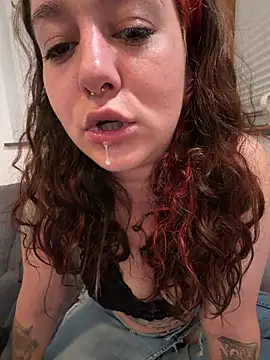 Chat +18 de Tamy-Love ao vivo