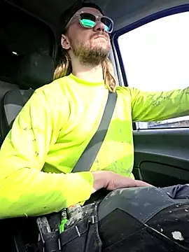 BobTheBuilderr Show in webcam