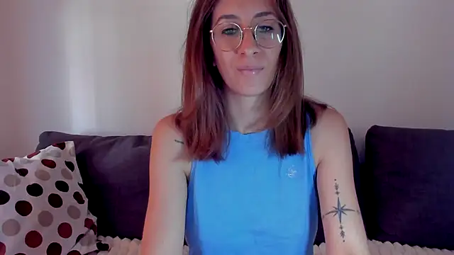 DesireMore90's Live XXX Chat