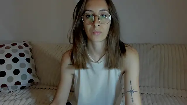 DesireMore90n Live XXX chat