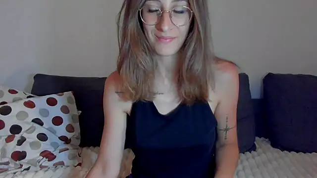 DesireMore90's Live XXX Chat