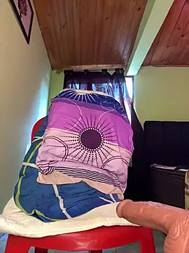 KattalellaGomez Live Chatraum