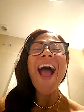 AllanaSquirt Webcam-Show
