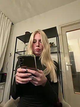 VeraSerephina webcam show