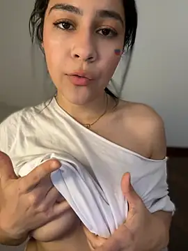 CuteKira7 live XXX chat