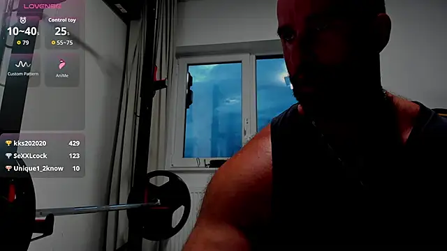 David_Big_Daddy: διαδικτυακό σόου στην κάμερα