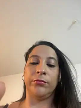 sama_eliz's Live XXX Chat