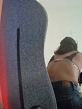 Chatroom XXX en direct de _MrsStrangelove_