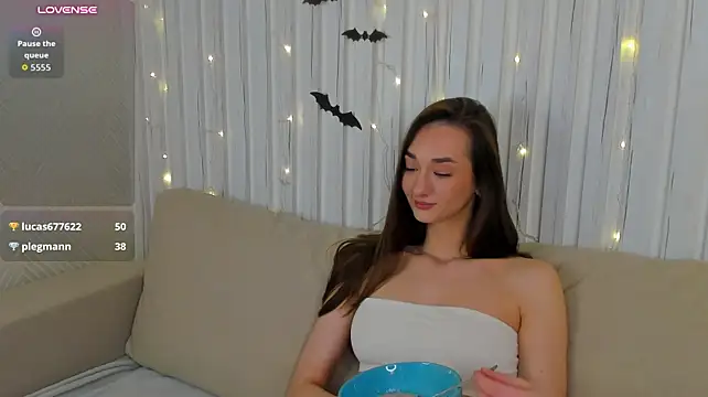 Kelly_Powell Chat XXX in diretta