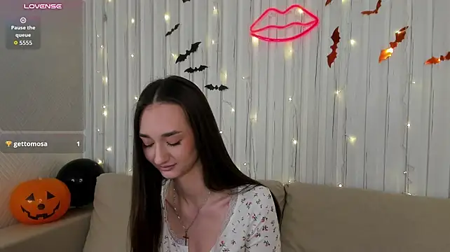 Kelly_Powell Adlı Modelin Canlı XXX Sohbeti