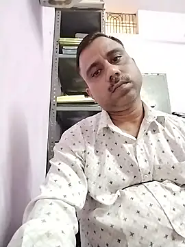 Pokazy przed kamerką – IndianPornStarRavee