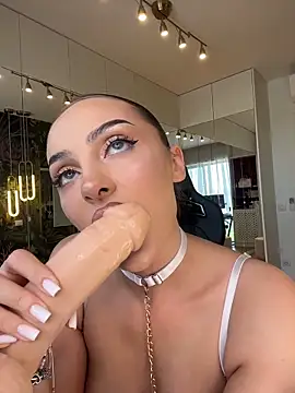 MileySin1111 Pertunjukan Webcam