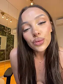 MileySin1111 Webcam show