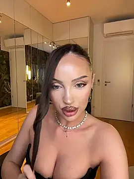دردشة MileySin1111 الجنسية المباشرة