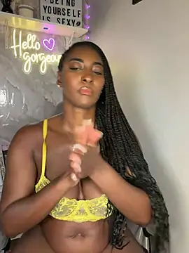 ddlynn Show in webcam