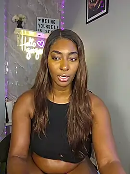 ddlynn Show in webcam