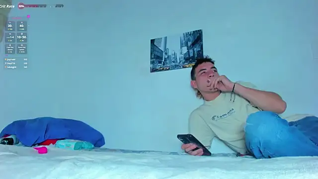 הופעת וובקאם של enjoy_hotparty