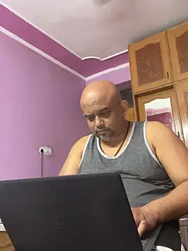הופעת וובקאם של Dick_6inches_Delhi